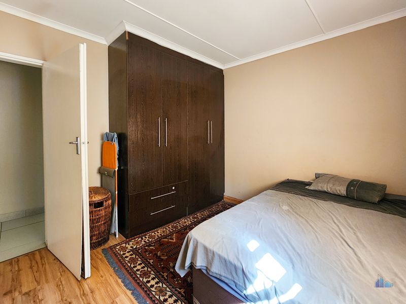 5 Bedroom Property for Sale in Gonubie Eastern Cape